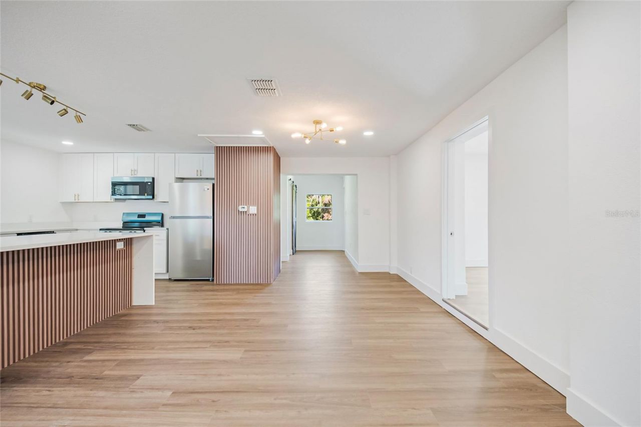 842 Dennis Avenue, Orlando, FL 32807 Photo