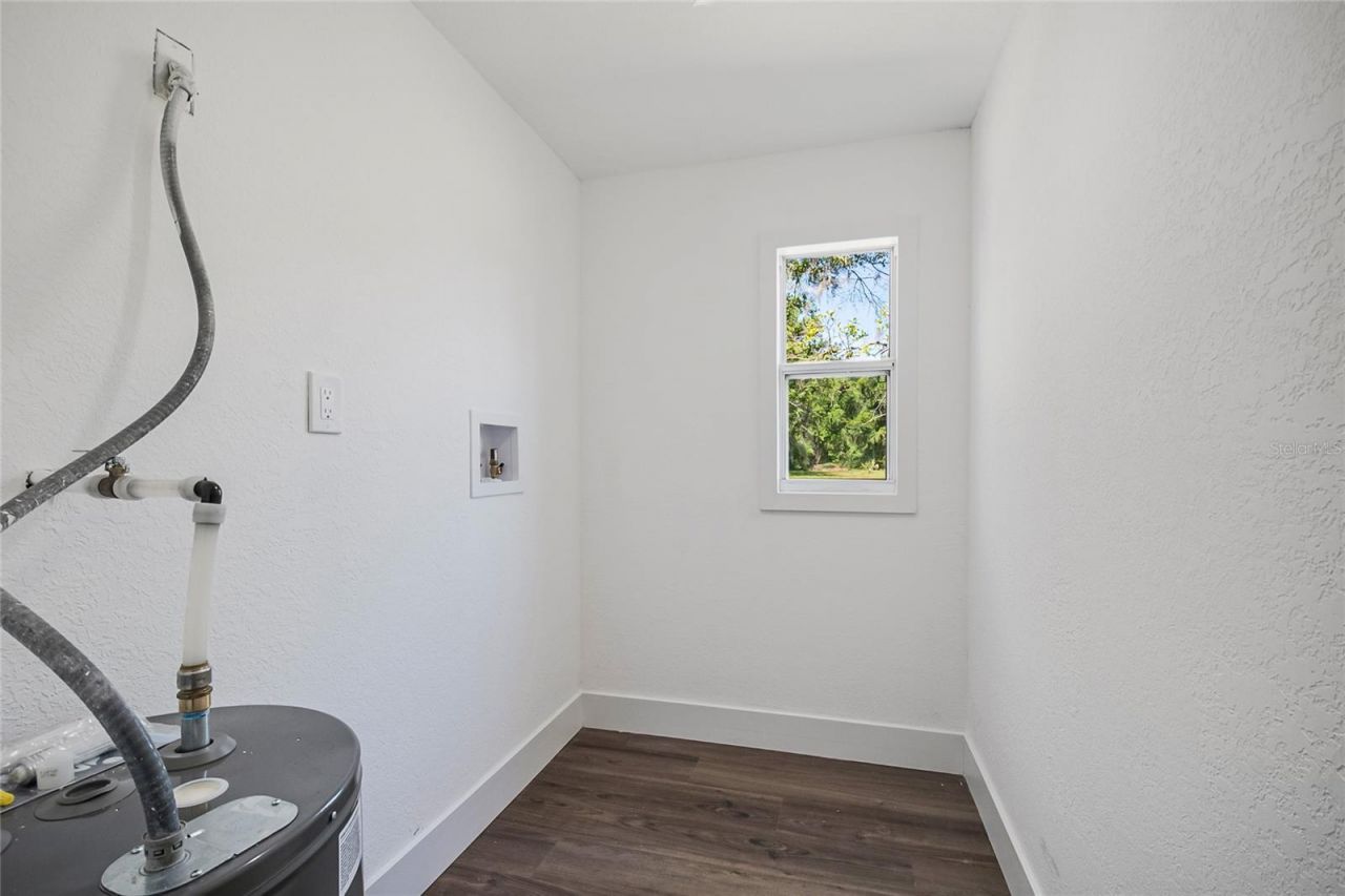842 Dennis Avenue, Orlando, FL 32807 Photo