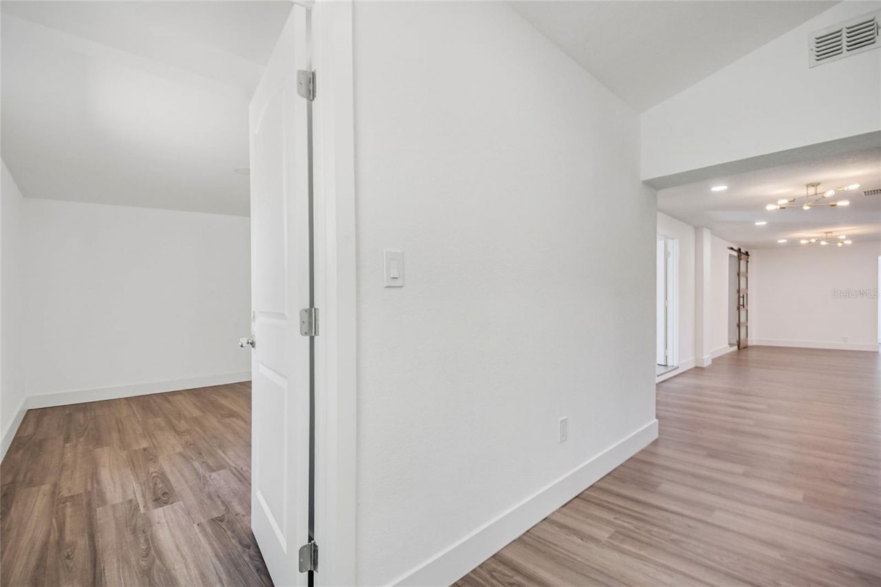 842 Dennis Avenue, Orlando, FL 32807 Photo