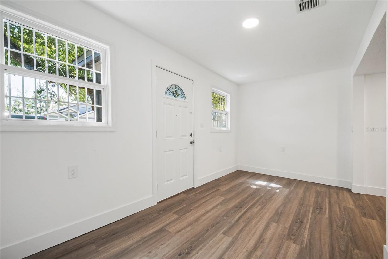 842 Dennis Avenue, Orlando, FL 32807 Photo