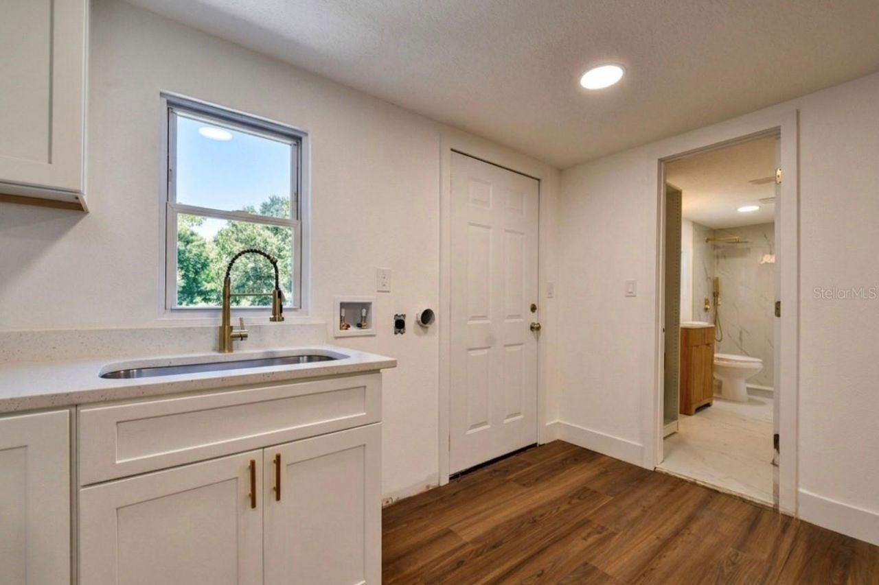 842 Dennis Avenue, Orlando, FL 32807 Photo
