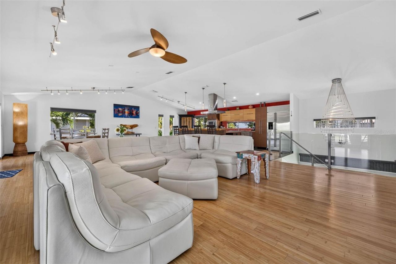 113 7th Street E, Saint Petersburg, FL 33715 Photo
