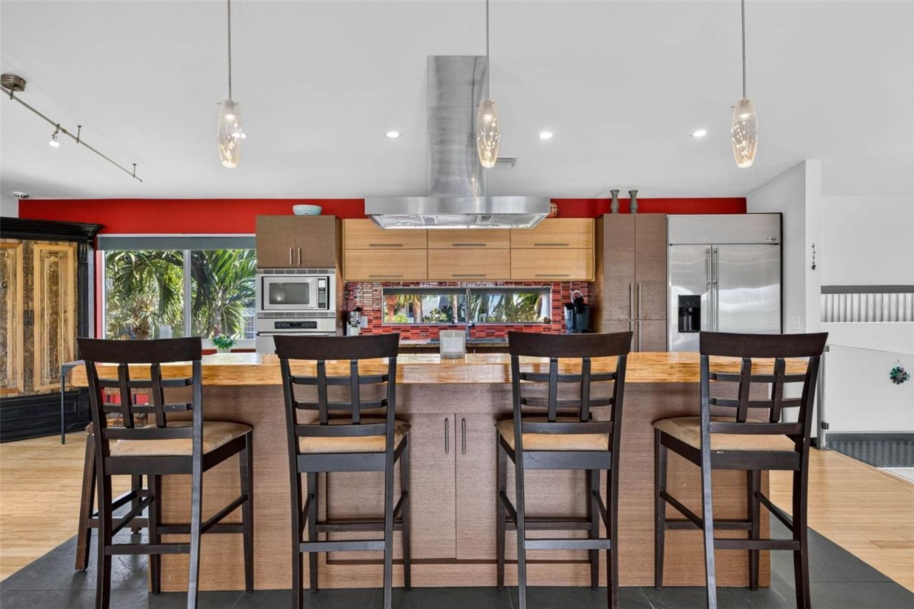113 7th Street E, Saint Petersburg, FL 33715 Photo