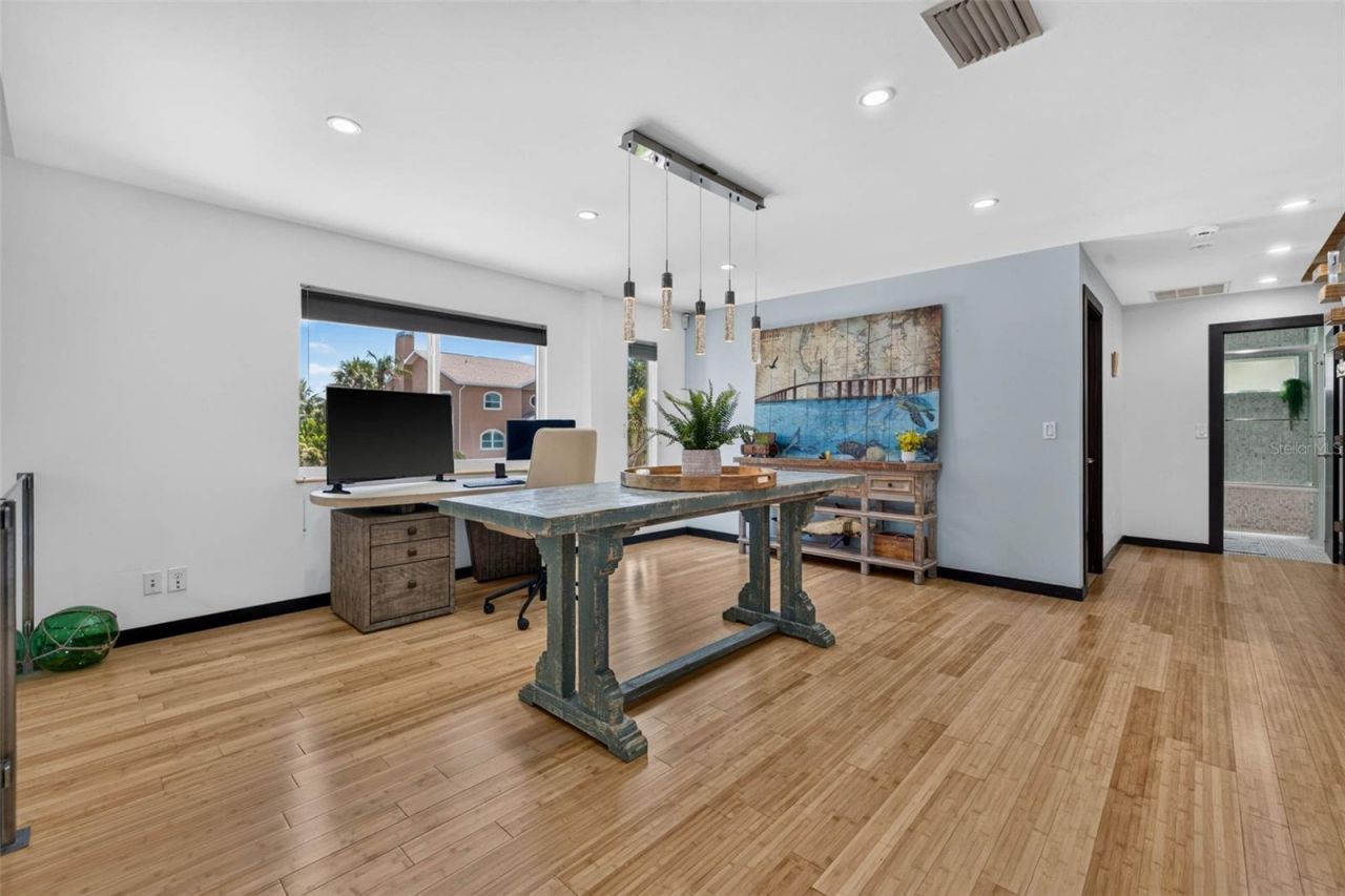 113 7th Street E, Saint Petersburg, FL 33715 Photo