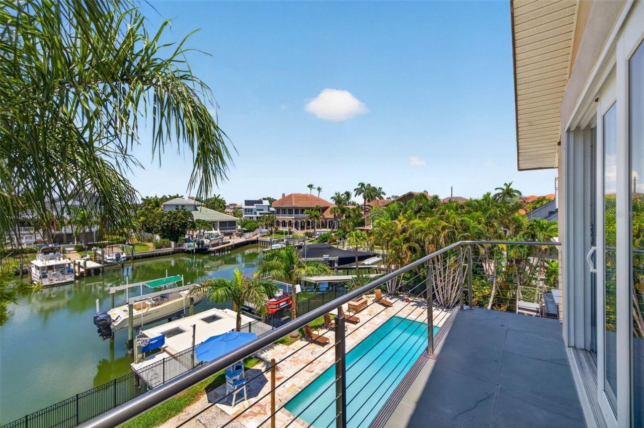 113 7th Street E, Saint Petersburg, FL 33715 Photo