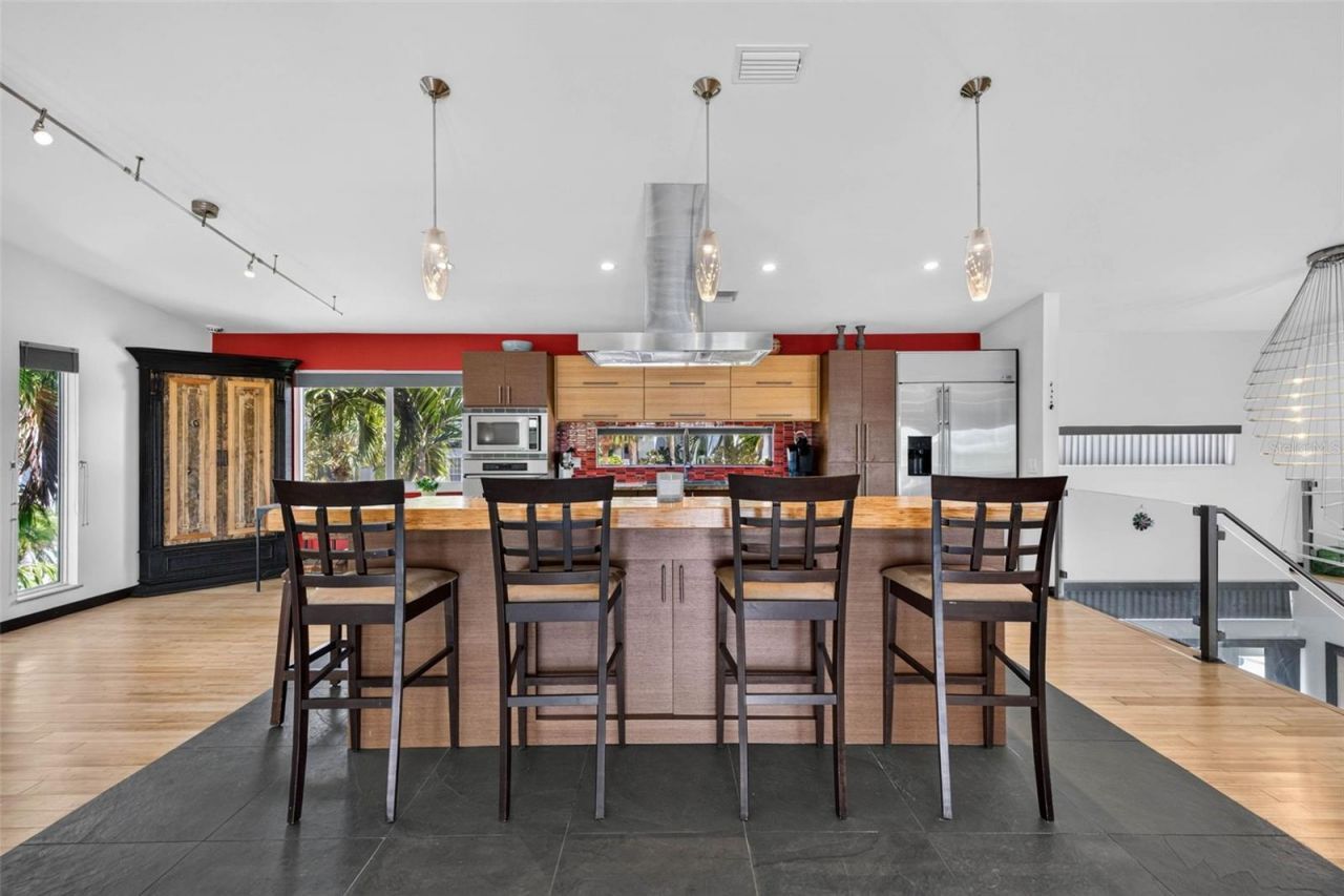 113 7th Street E, Saint Petersburg, FL 33715 Photo