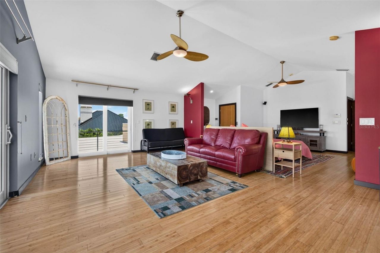 113 7th Street E, Saint Petersburg, FL 33715 Photo