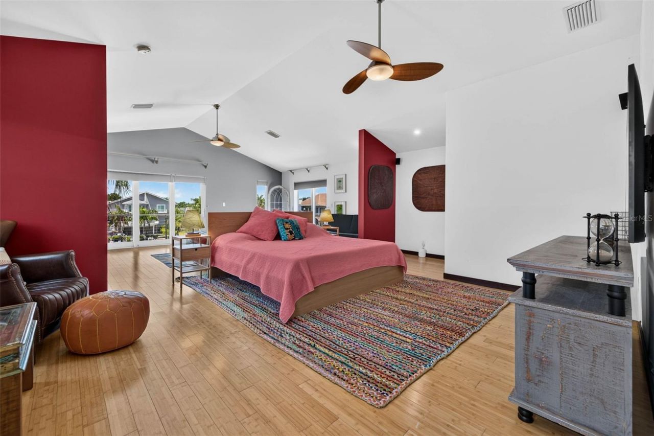 113 7th Street E, Saint Petersburg, FL 33715 Photo