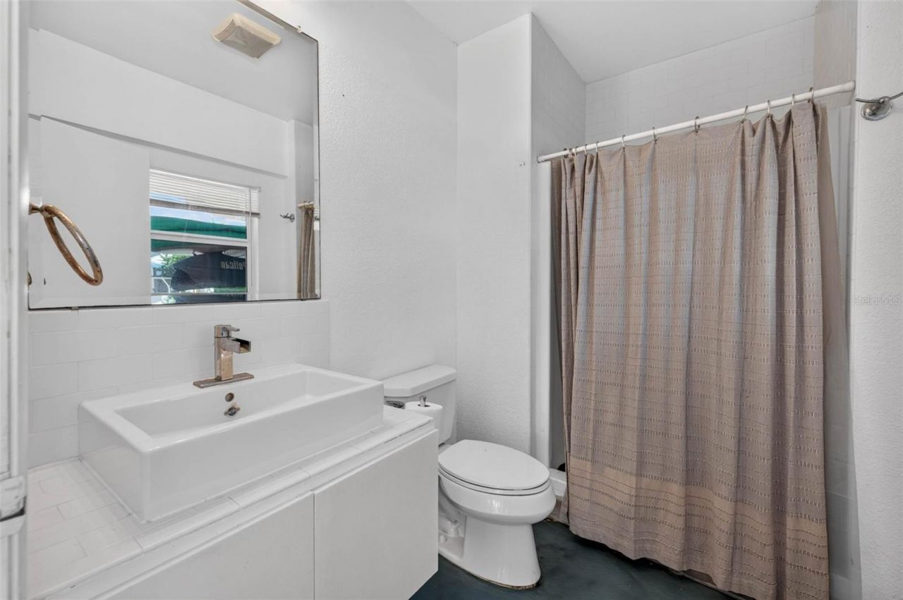 113 7th Street E, Saint Petersburg, FL 33715 Photo