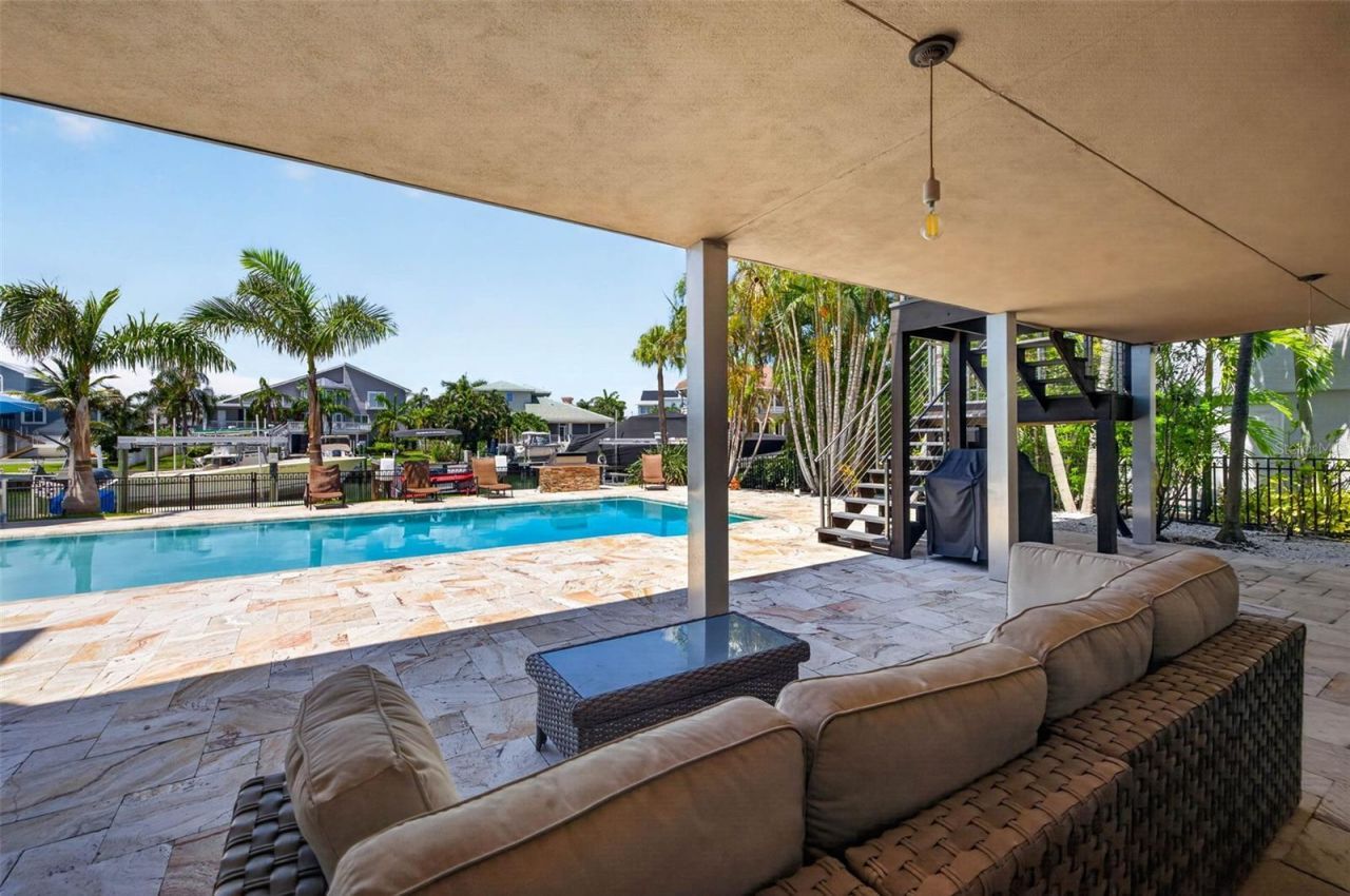 113 7th Street E, Saint Petersburg, FL 33715 Photo