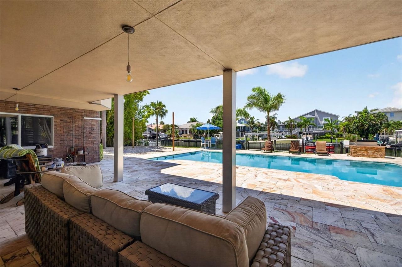 113 7th Street E, Saint Petersburg, FL 33715 Photo