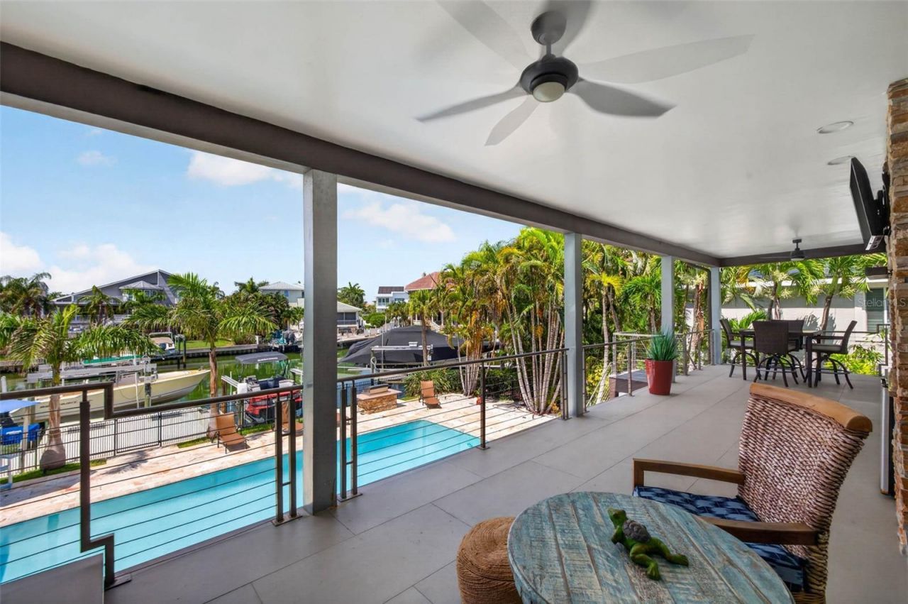 113 7th Street E, Saint Petersburg, FL 33715 Photo