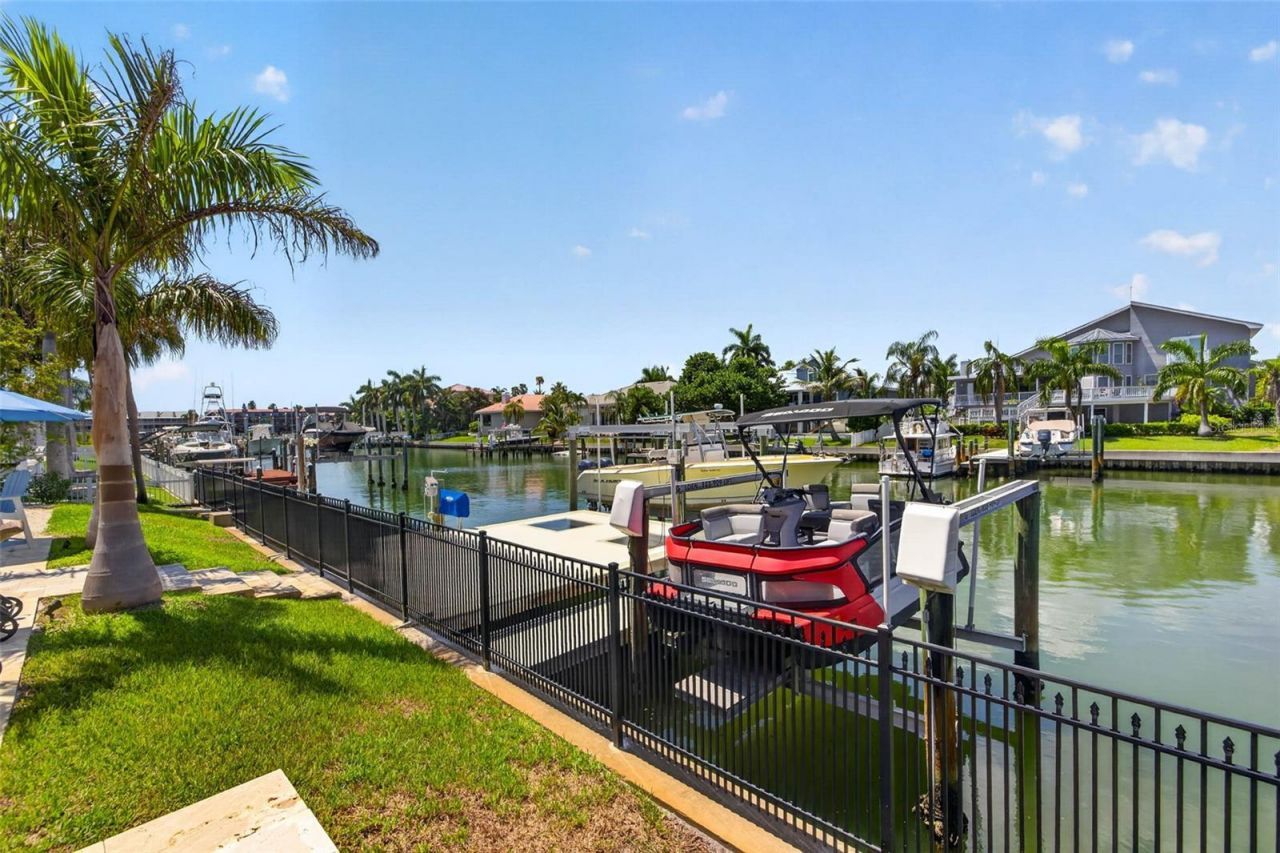 113 7th Street E, Saint Petersburg, FL 33715 Photo
