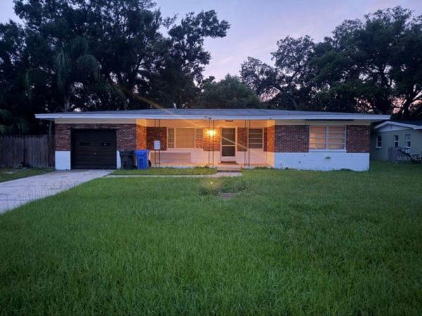 14812 N IRIS AVENUE , TAMPA, FL 33613