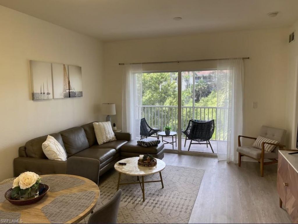 4430 Botanical Place Cir, Unit 303, Naples, FL 34112 Photo