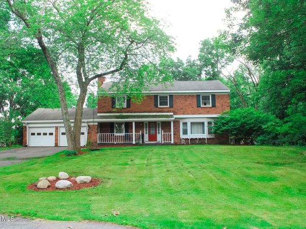 1015 Cheyenne Road, Schenectady, NY 12302