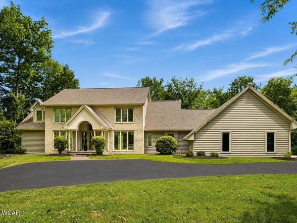 109 Hawthorne Drive, Lima, OH 45805