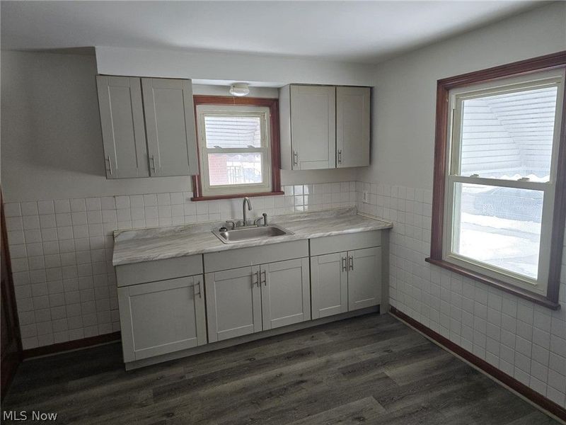 4667 E 86th Street , Garfield Heights, OH 44125 Photo 4