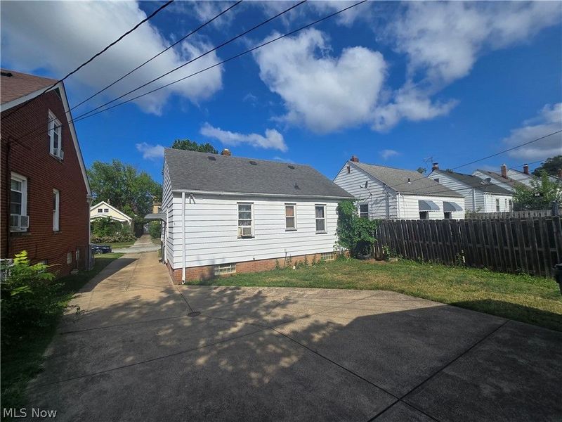 4667 E 86th Street, Garfield Heights, OH 44125 Photo 4