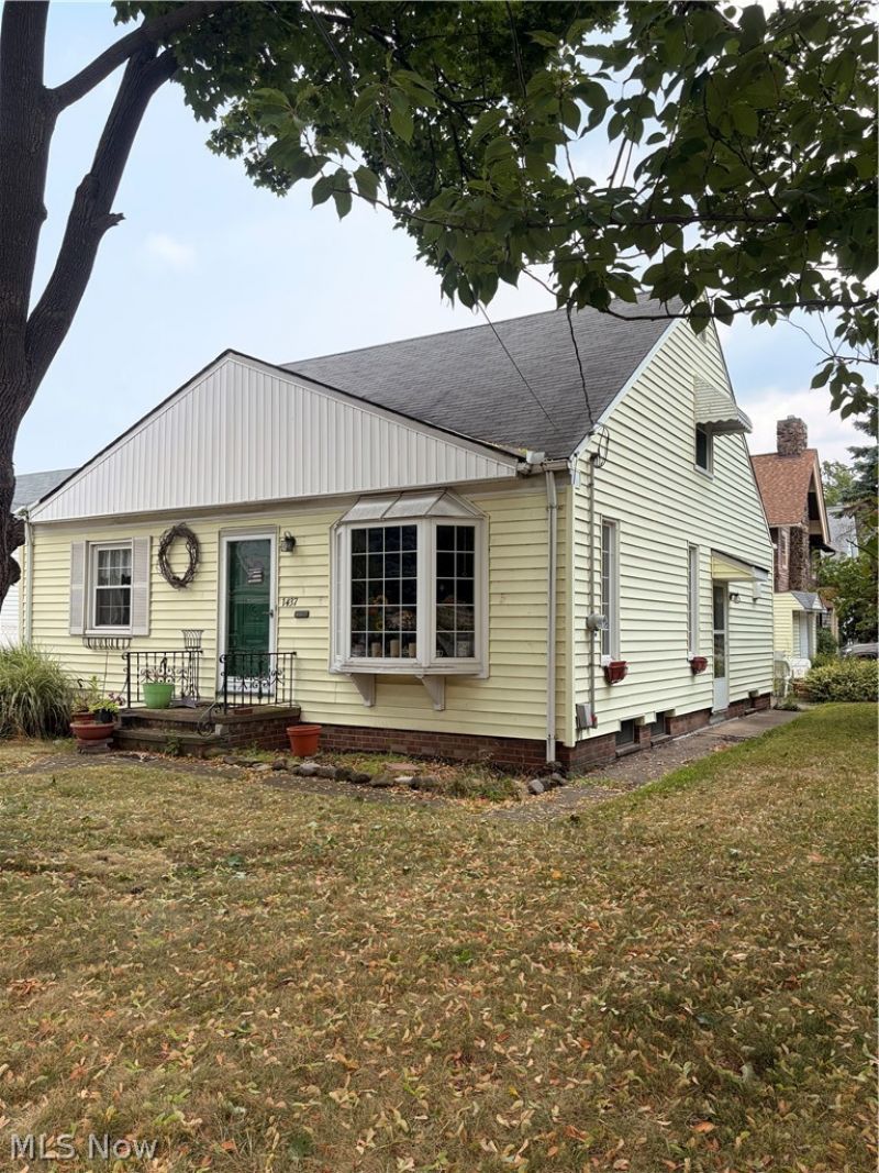 1437 Elbur Avenue, Lakewood, OH 44107 Main Photo
