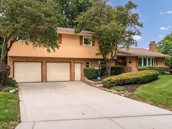 1561 Rose View Drive , Columbus, OH 43209