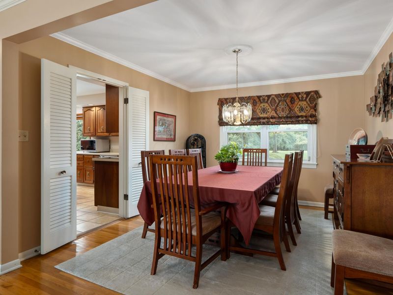 1561 Rose View Drive , Columbus, OH 43209 Photo 11
