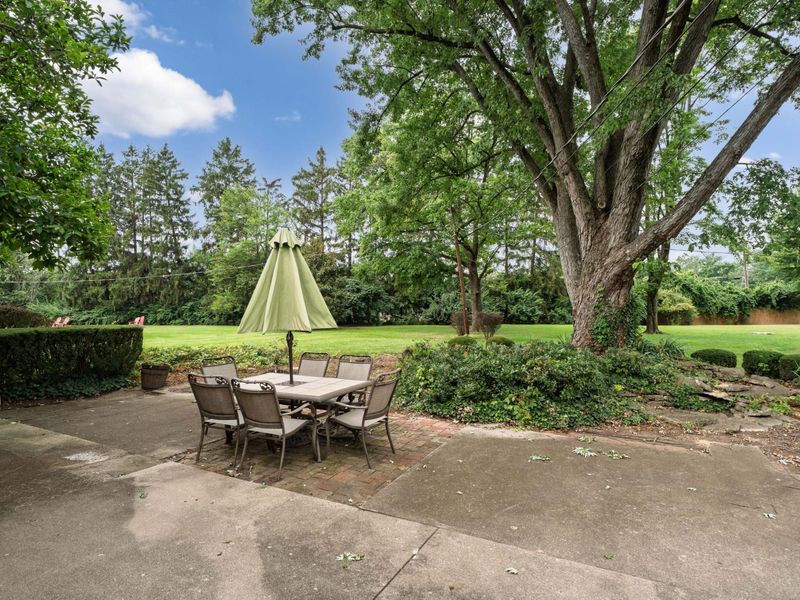 1561 Rose View Drive , Columbus, OH 43209 Photo 50