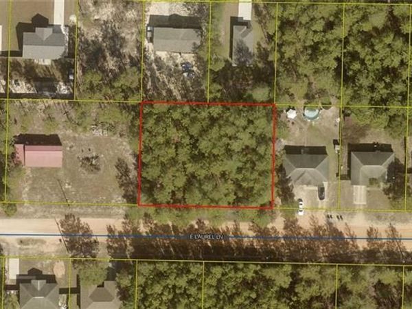 E LAUREL , DE FUNIAK SPRINGS, FL 32433