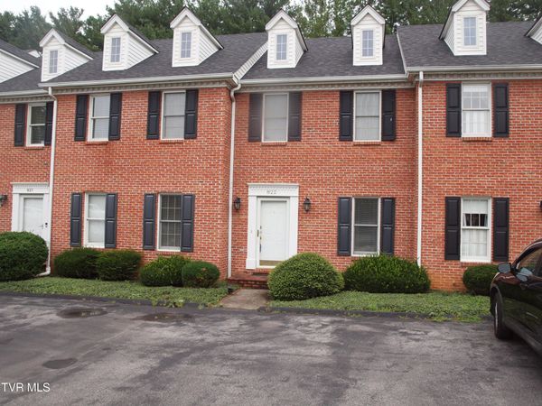 822 Wayne Avenue, Unit 22/B5, Abingdon, VA 24210