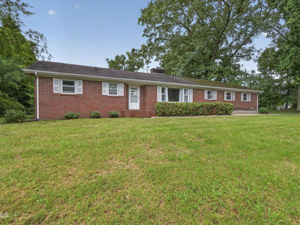 16019 Briarwood Lane, Abingdon, VA 24210