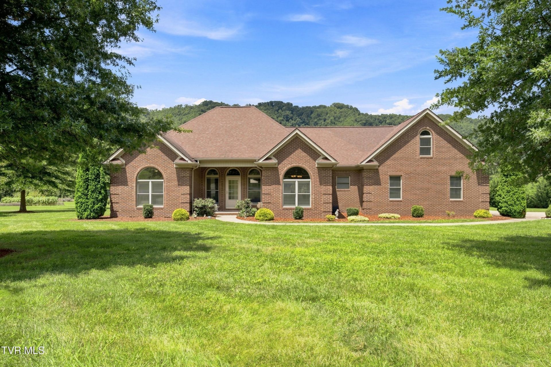 1323 Love Station Road, Erwin, TN 37650 Main Photo