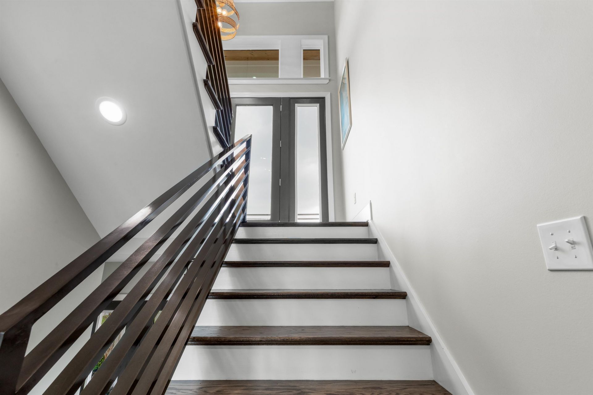 842 Waterton Ave.  Photo 45