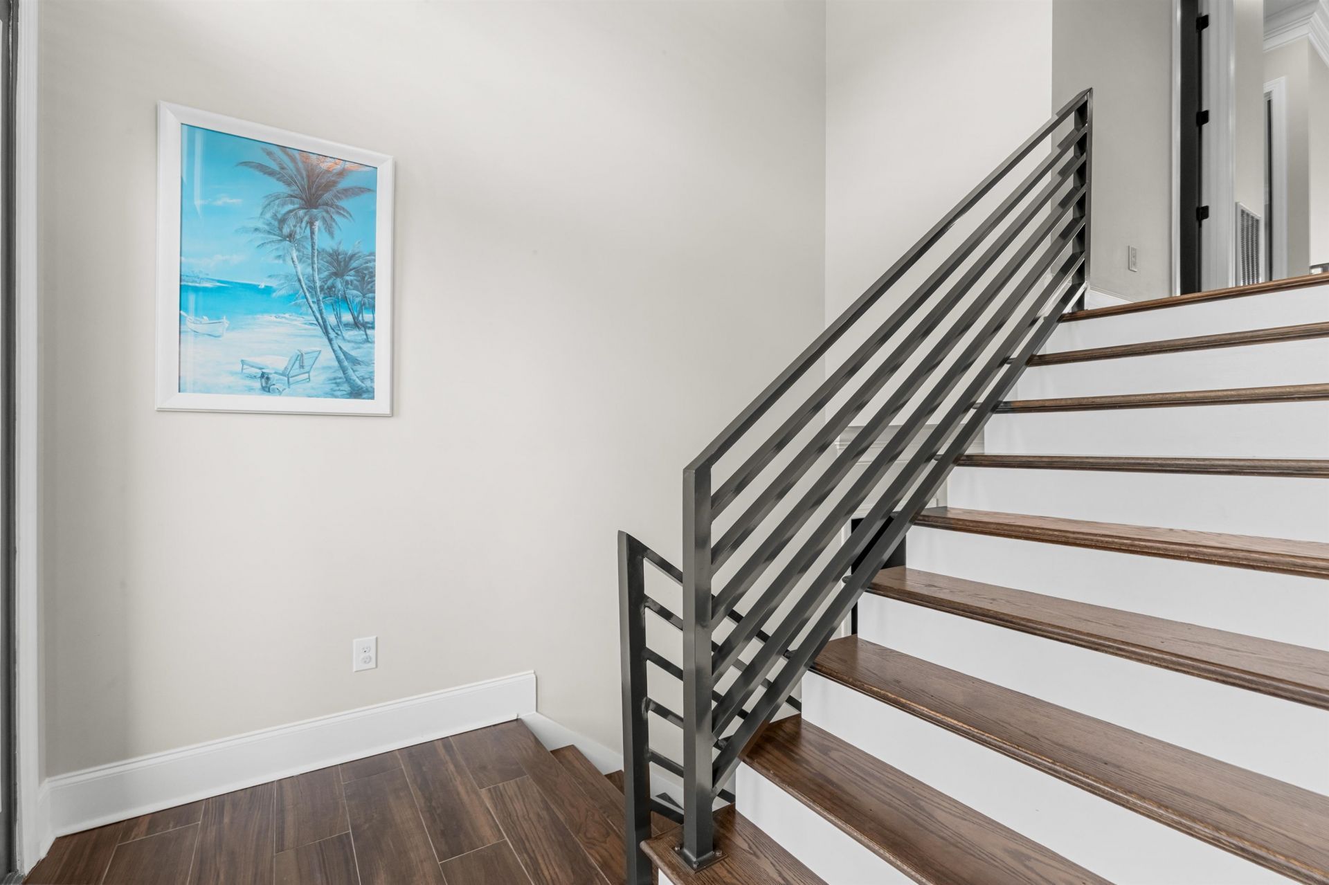 842 Waterton Ave.  Photo 47