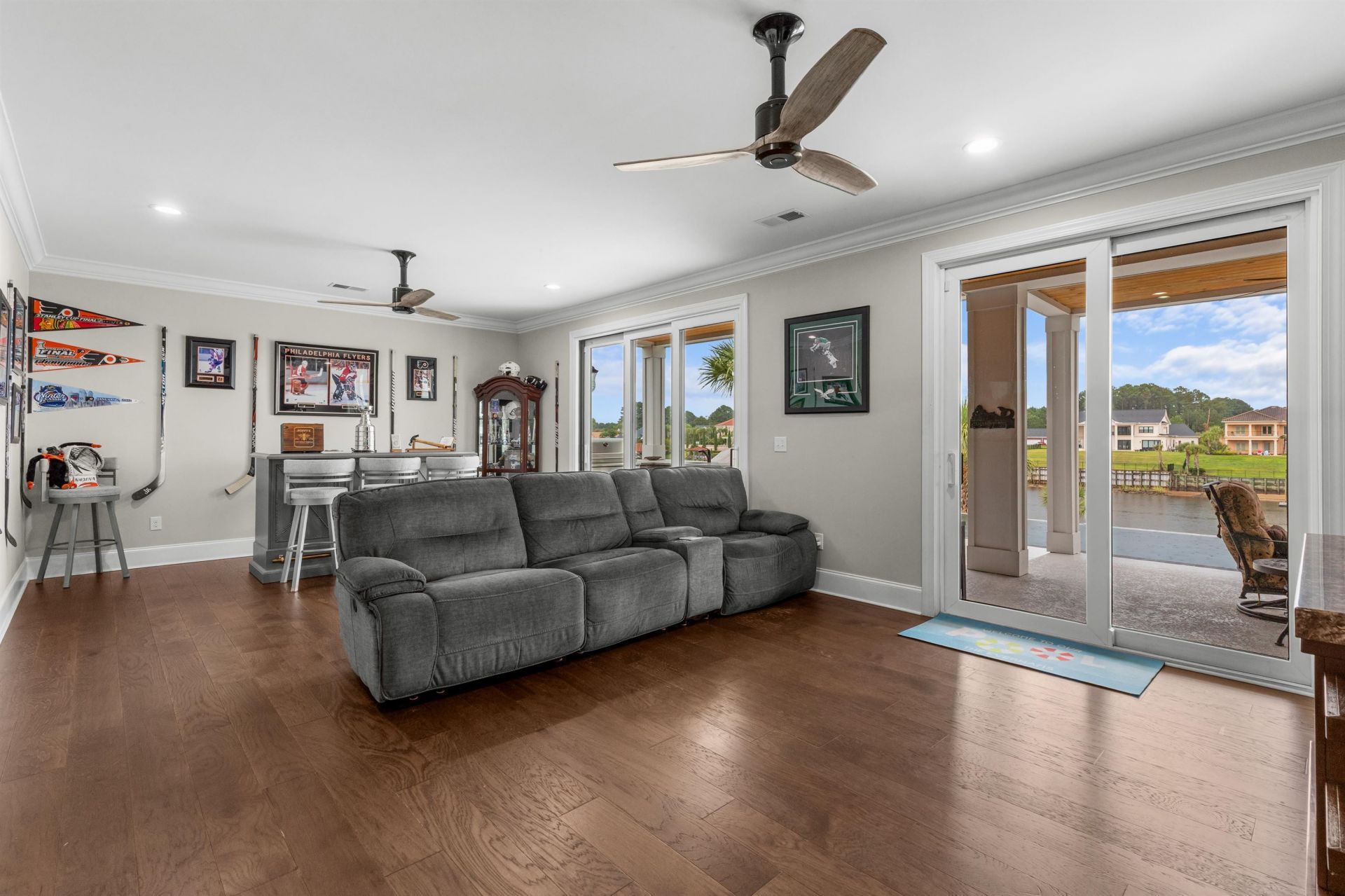 842 Waterton Ave.  Photo 65