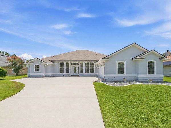 212 Whisper Ridge Dr, St Augustine, FL 32092
