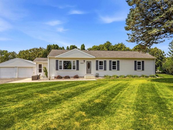 3045 Hales Mill Road, Asbury, IA 52002
