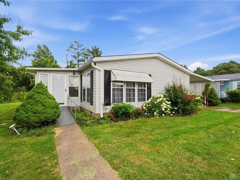 141 South Point Drive, Fairborn, OH 45324 Photo 5