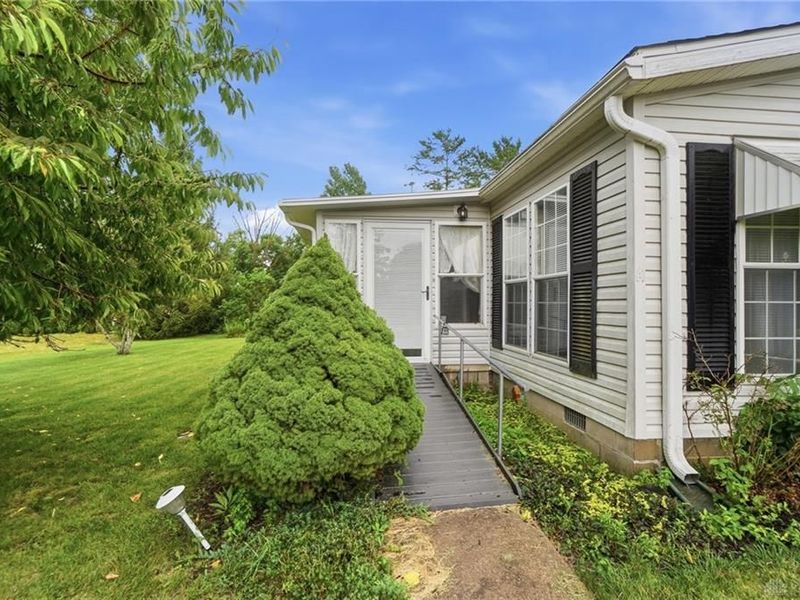 141 South Point Drive, Fairborn, OH 45324 Photo 6