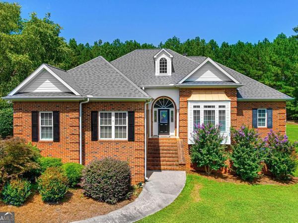 685 Melody Lane, Hartwell, GA 30643