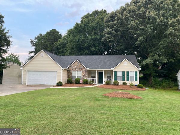 940 Willow Springs Court, Loganville, GA 30052