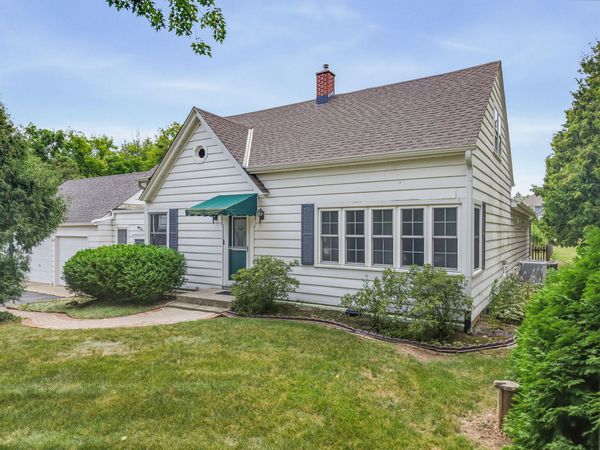 11911 N Wauwatosa Rd, Mequon, WI 53097