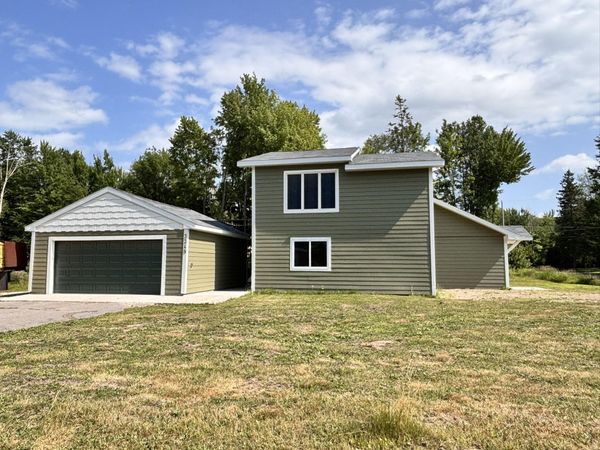 3349 Lakeshore DR, Sault Ste Marie, MI 49783