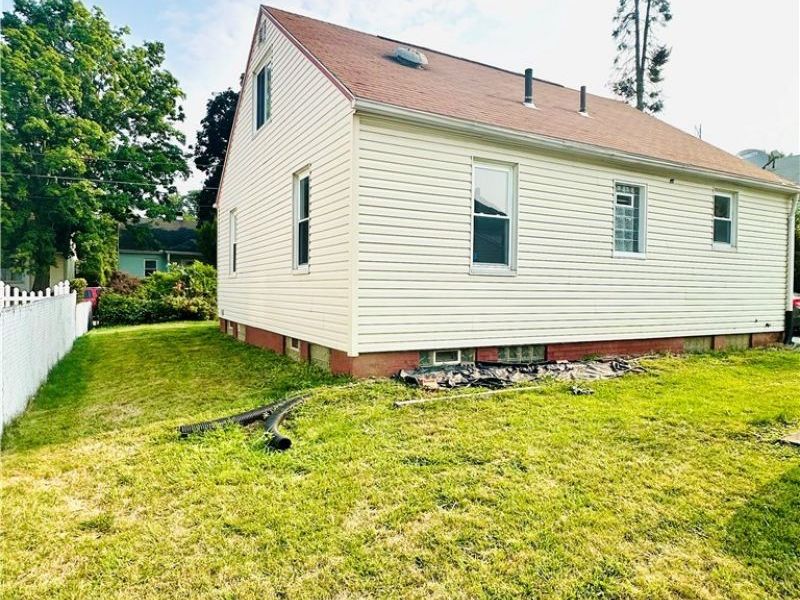 802 Sherlock Place NE, Canton, OH 44714 Photo 17