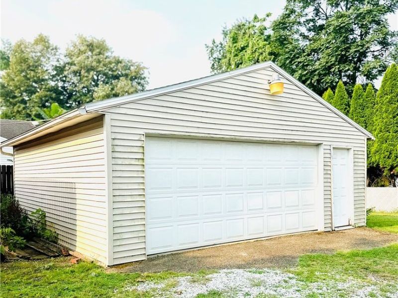 802 Sherlock Place NE, Canton, OH 44714 Photo 19