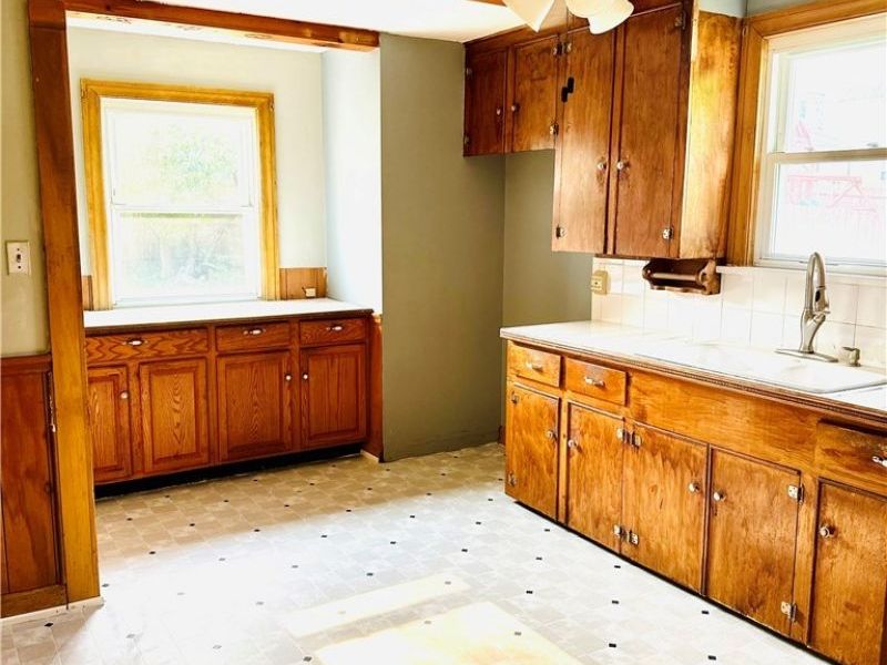 802 Sherlock Place NE, Canton, OH 44714 Photo 6
