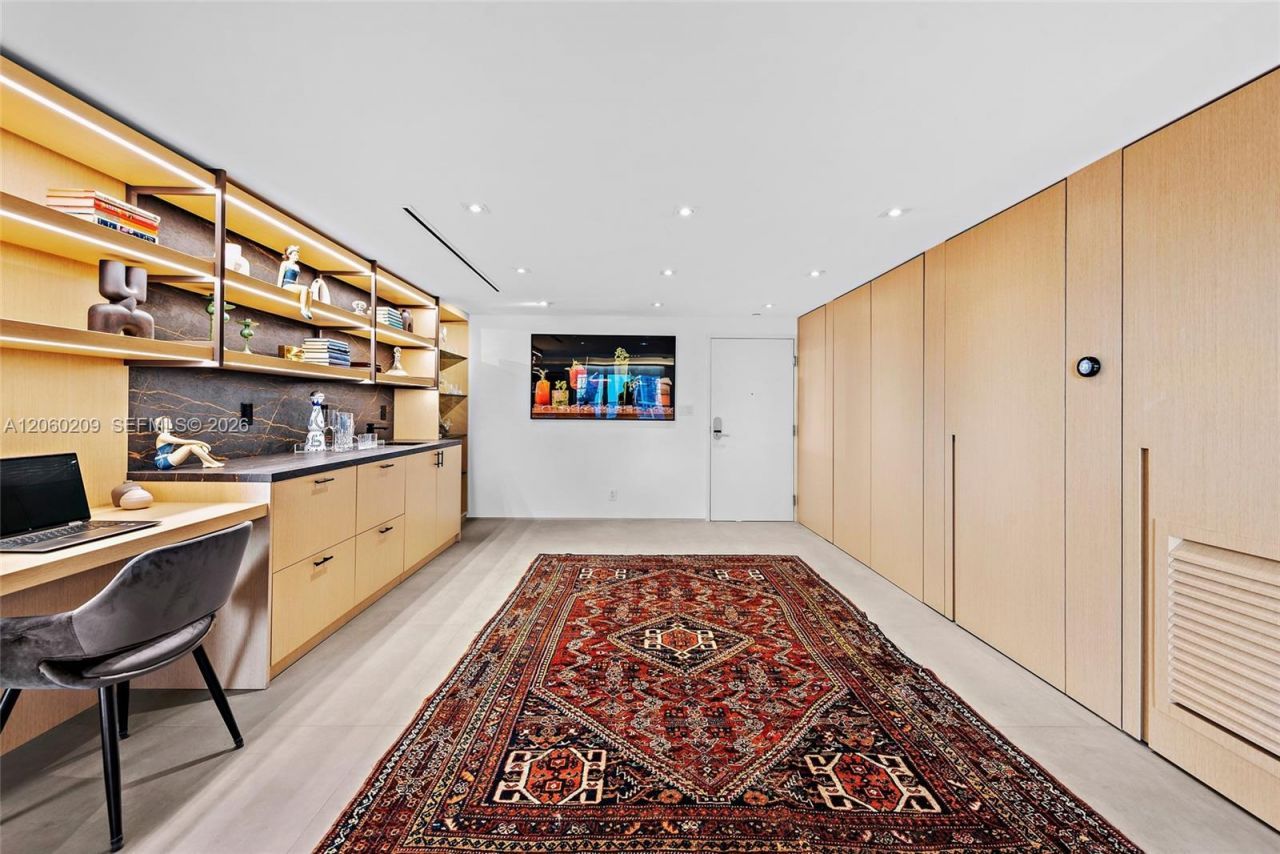 2301 Collins Ave , Unit 1004, Miami Beach, FL 33139 Photo