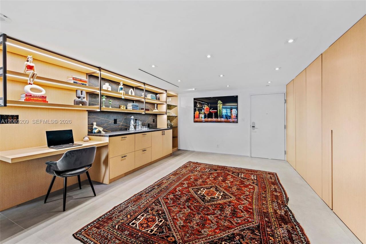 2301 Collins Ave , Unit 1004, Miami Beach, FL 33139 Photo