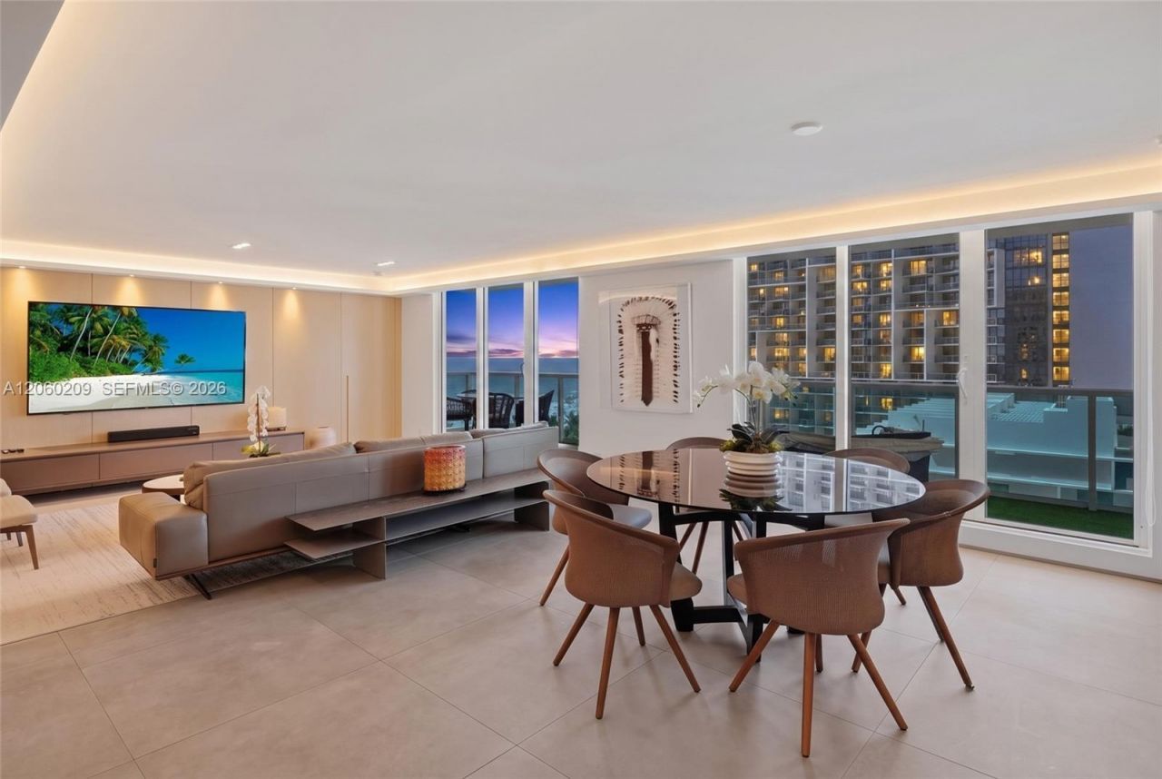 2301 Collins Ave , Unit 1004, Miami Beach, FL 33139 Photo