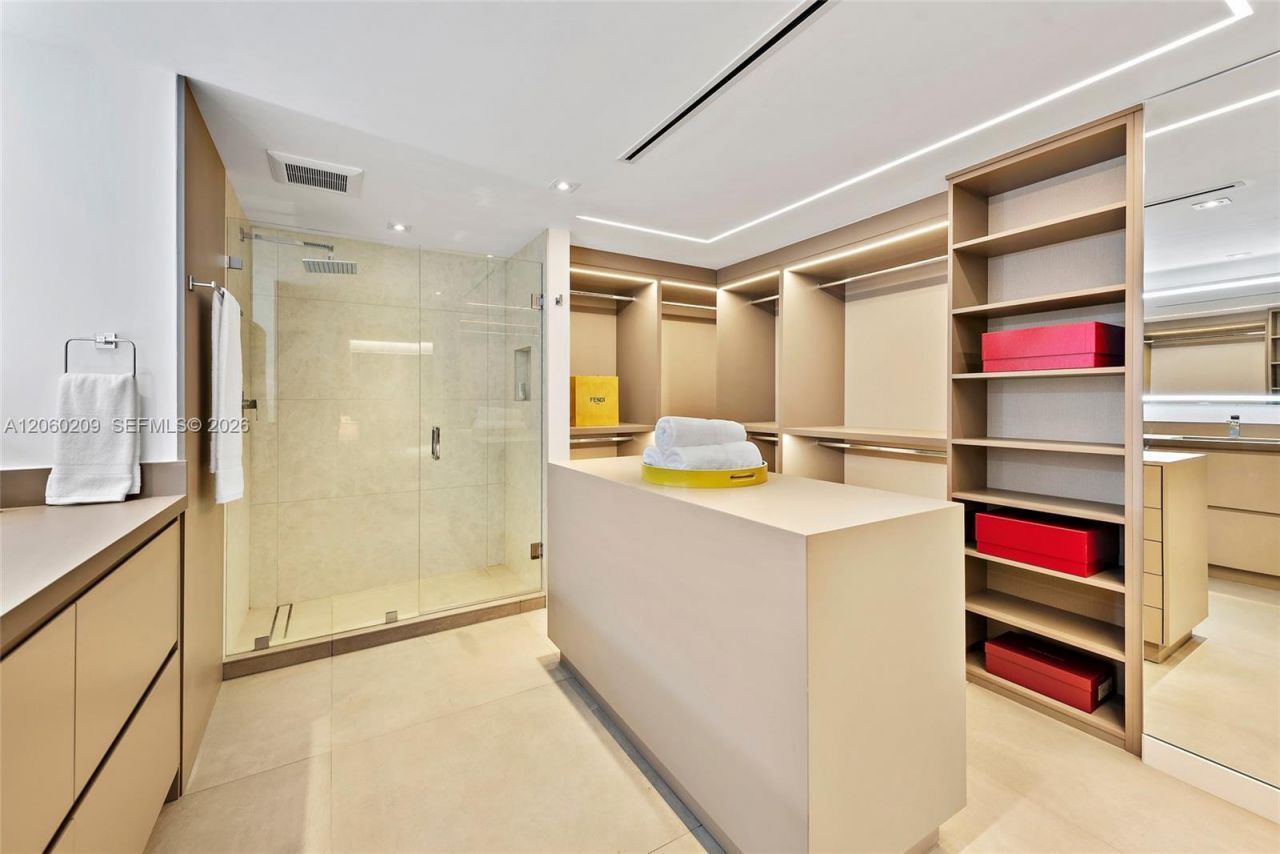 2301 Collins Ave , Unit 1004, Miami Beach, FL 33139 Photo