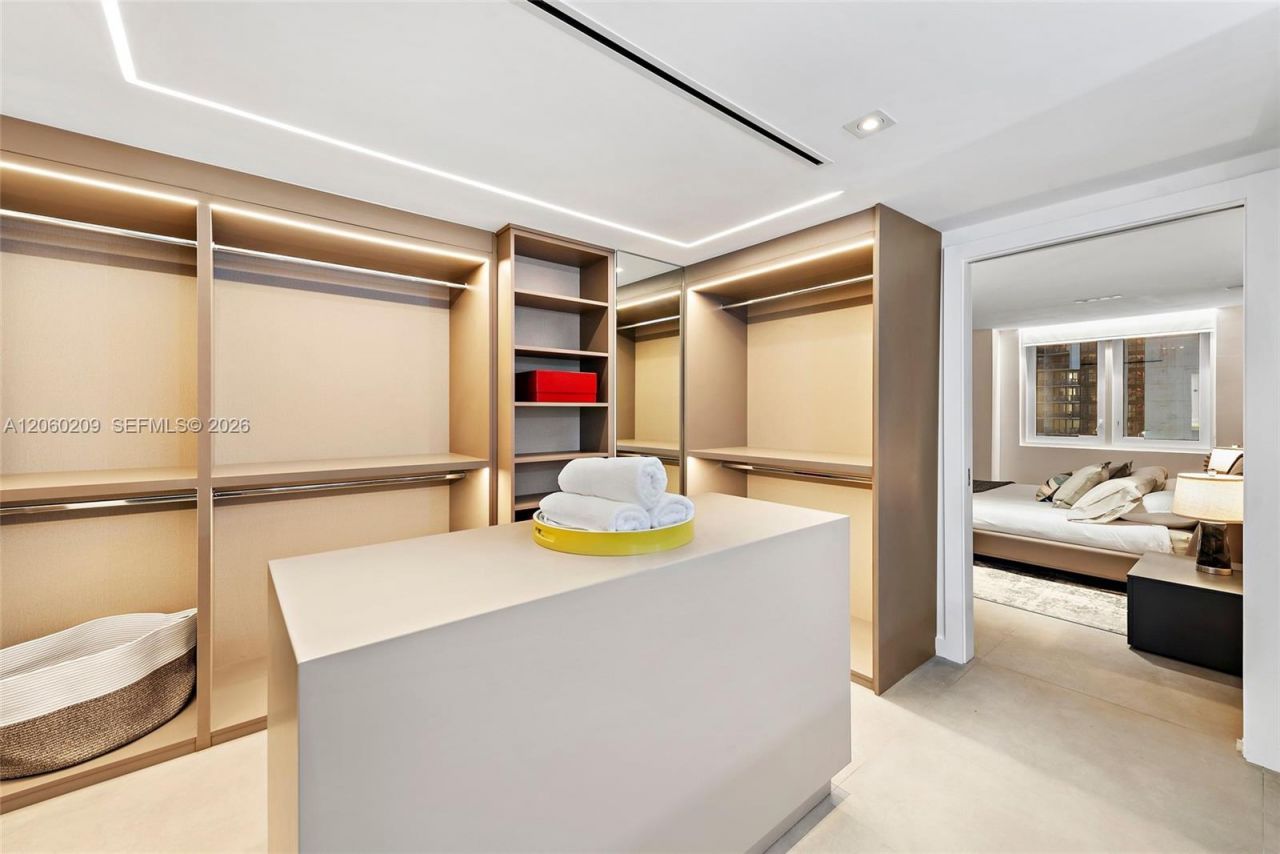 2301 Collins Ave , Unit 1004, Miami Beach, FL 33139 Photo
